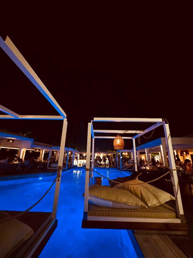 Hotel Afrodite نيوي بوروي المظهر الخارجي الصورة