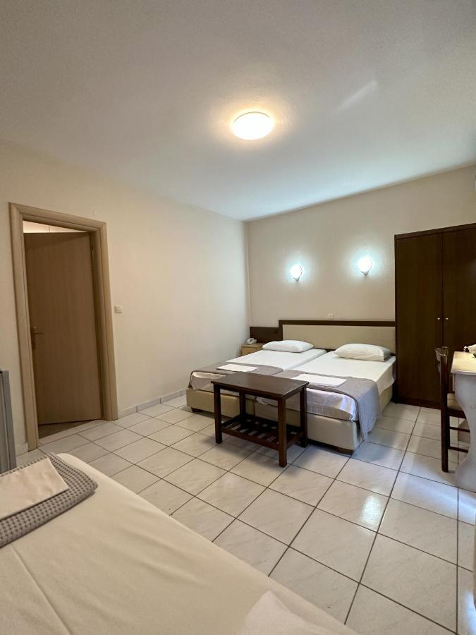 Hotel Afrodite نيوي بوروي المظهر الخارجي الصورة