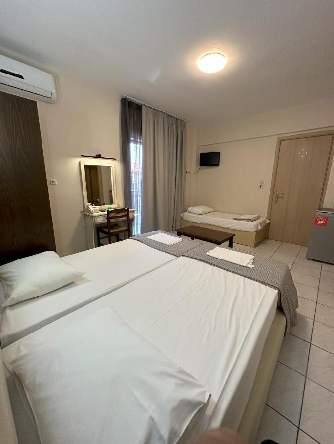 Hotel Afrodite نيوي بوروي المظهر الخارجي الصورة