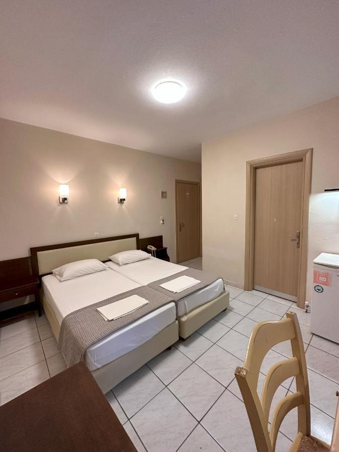 Hotel Afrodite نيوي بوروي المظهر الخارجي الصورة