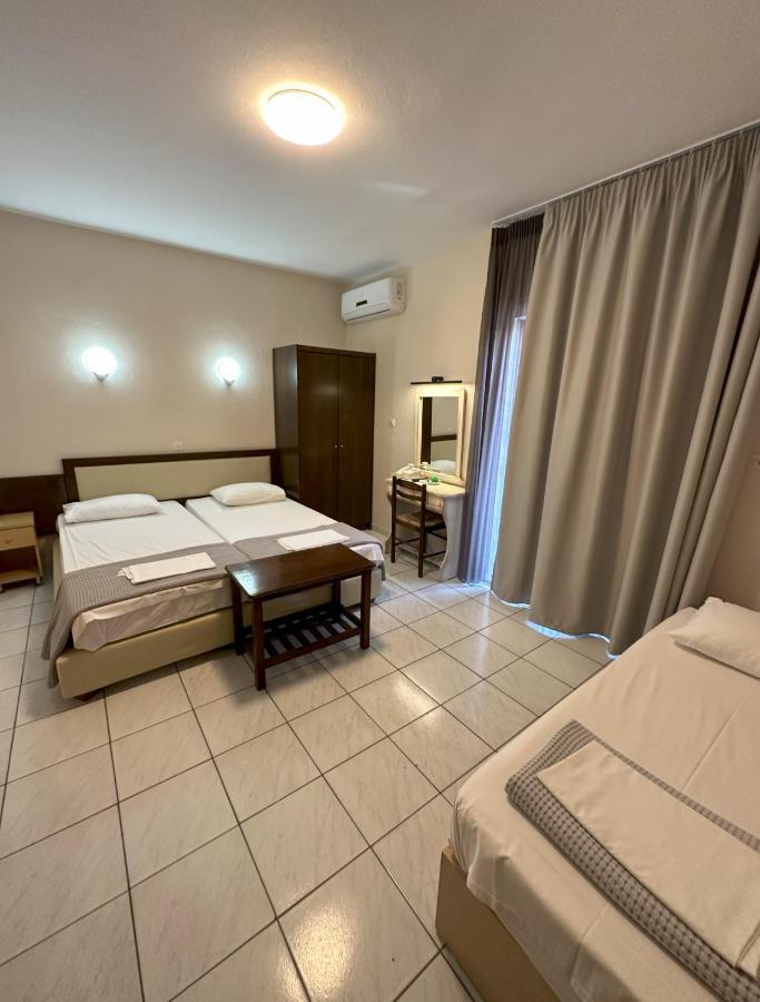 Hotel Afrodite نيوي بوروي المظهر الخارجي الصورة