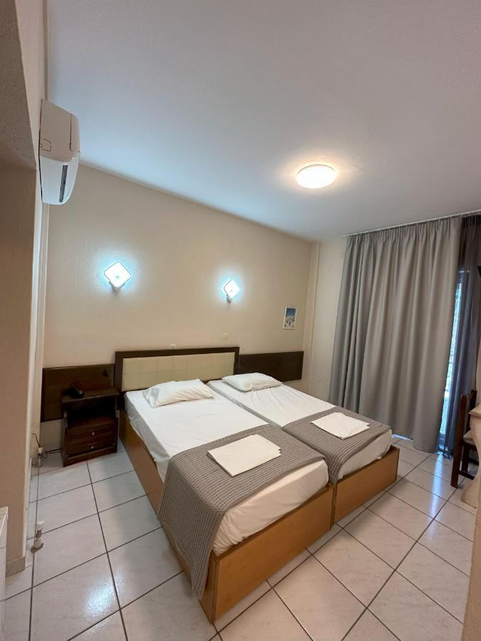 Hotel Afrodite نيوي بوروي المظهر الخارجي الصورة