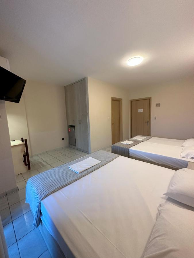 Hotel Afrodite نيوي بوروي المظهر الخارجي الصورة